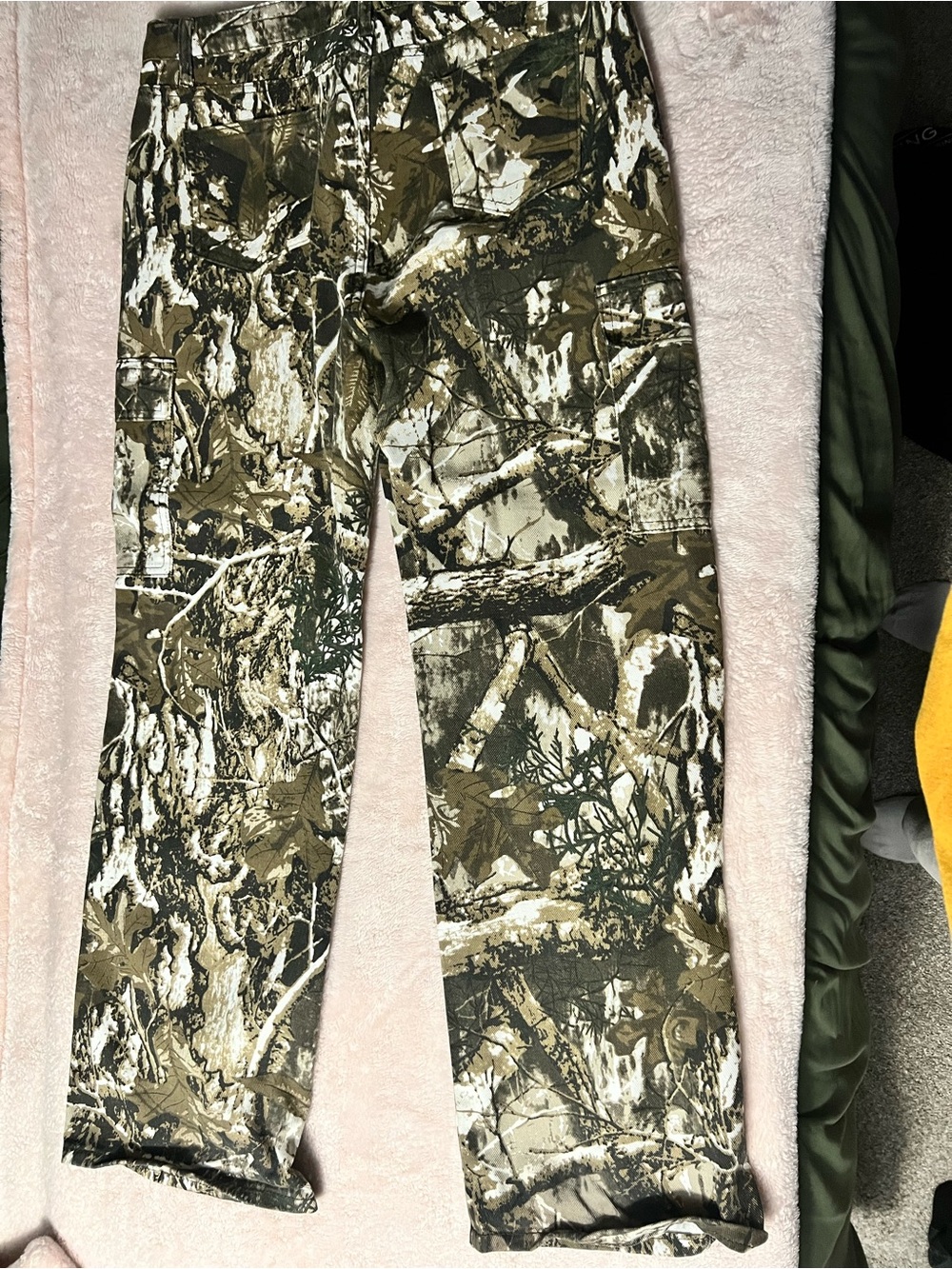 Women’s Camouflage Cargo Pants - Olive Brown Camo